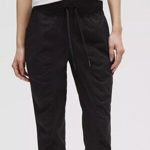 Lululemon Dance Studio Mid-Rise Jogger Full Length Sz 6 Black Like New